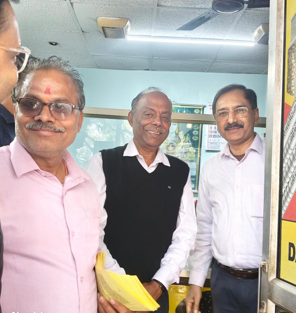 झारखंड रत्न से सम्मानित महापौर प्रत्याशी गोपाल मुरारका ने चलाया जनसंपर्क अभियान